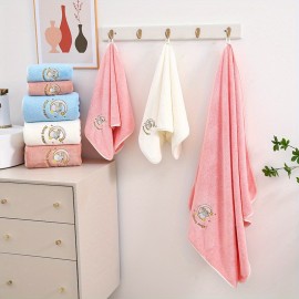 Three-piece set of moon rabbit bath towel, coral velvet towel with hooks, the fabric is soft, skin friendly and not easy to lose hair