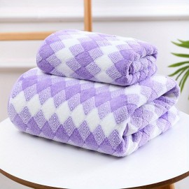 Three-color non-shedding coral fleece printed towel bath towel set absorbs water and dries hair for washing face, bathing and bathing.